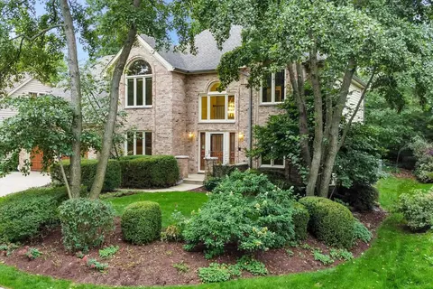 5 S466 Arlington Ave, Naperville, IL 60540