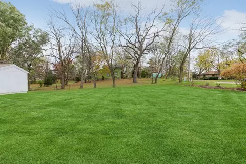 101 Lake Hill Dr, Steger, IL 60475 photo 15