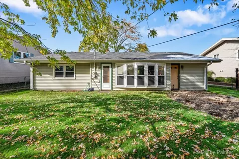 1645 Chippendale Rd, Hoffman Estates, IL 60169 photo 19