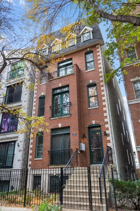 1510 N Hudson Ave #1, Chicago, IL 60610