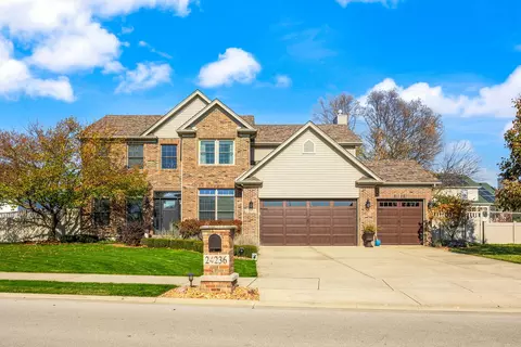 24236 Golden Sunset Dr, Plainfield, IL 60585