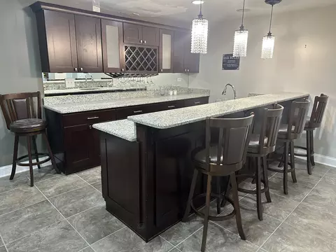 Kitchen - 42 Graymoor Ln, Olympia Fields, IL 60461 photo 4 of 5
