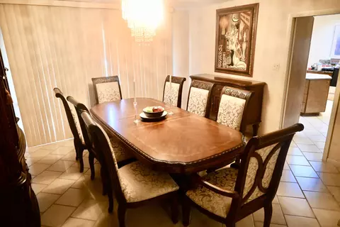 Dining - 42 Graymoor Ln, Olympia Fields, IL 60461 photo 1 of 2