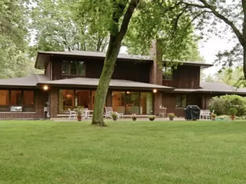 Exterior - 42 Graymoor Ln, Olympia Fields, IL 60461 photo 3 of 5