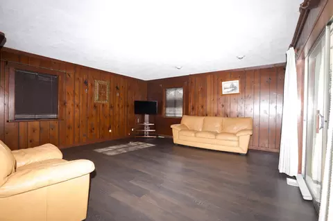 867 Carl Ave, Elgin, IL 60120 photo 7