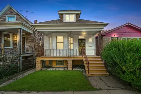 8212 S Brandon St, Chicago, IL 60617