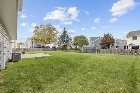 306 Barton Ct, Bartlett, IL 60103 photo 25