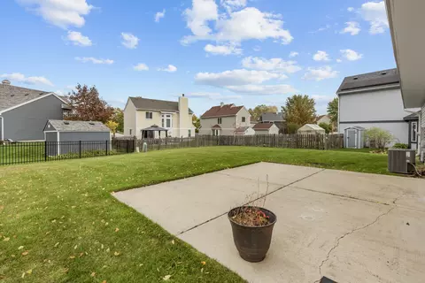 306 Barton Ct, Bartlett, IL 60103 photo 23