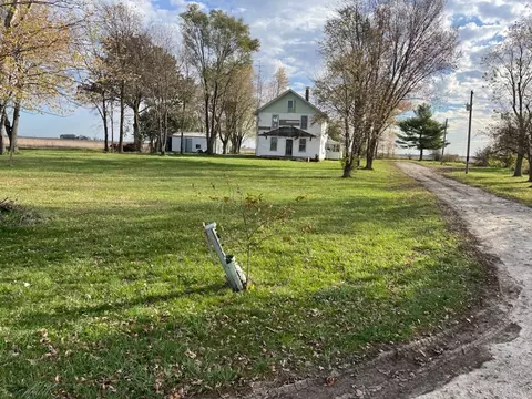 844 County Road 2200e Rd, Sidney, IL 61877