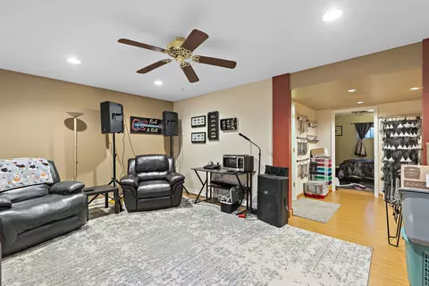 11 E Hague Dr, Antioch, IL 60002 photo 19