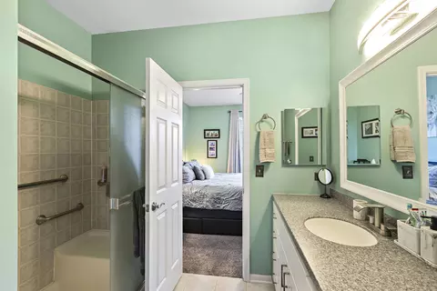 11 E Hague Dr, Antioch, IL 60002 photo 17