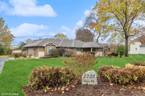 1225 Aurora Way, Wheaton, IL 60189 photo 3