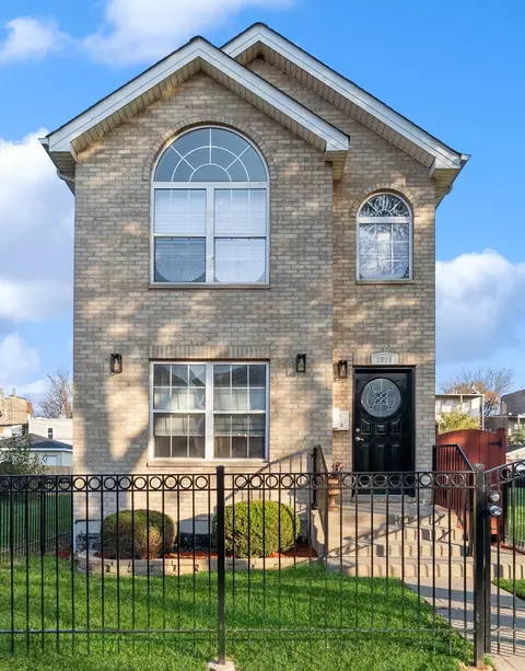 3838 W Grenshaw St, Chicago, IL 60624