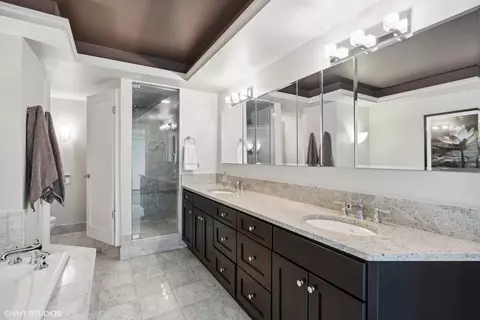 100 E Huron St #4202, Chicago, IL 60611 photo 16