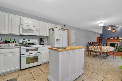 5213 Sunmeadow Dr, Plainfield, IL 60586 photo 8