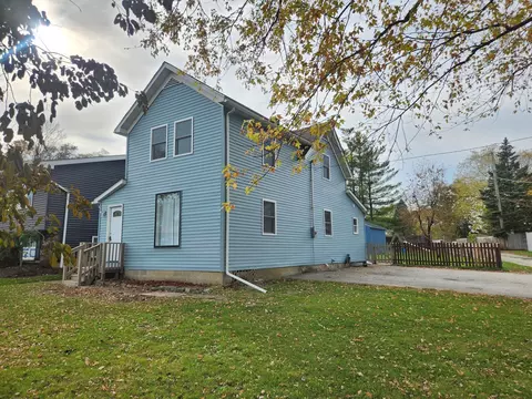 1904 Ezra Ave, Zion, IL 60099