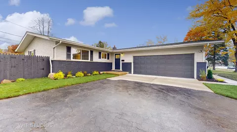 1003 N Wheeling Rd, Mount Prospect, IL 60056
