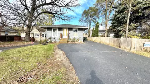 334 E Clarendon Dr, Round Lake Beach, IL 60073