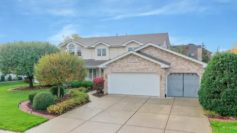 7752 Marquette Dr, Tinley Park, IL 60477
