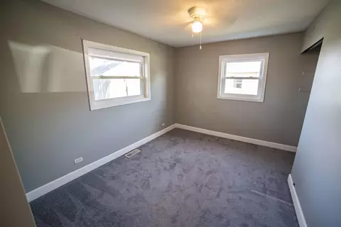 9048 Martin Ln, Bridgeview, IL 60455 photo 15