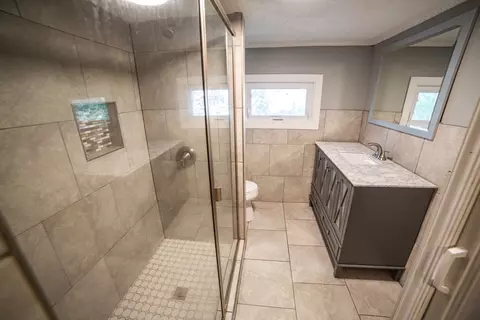 9048 Martin Ln, Bridgeview, IL 60455 photo 24
