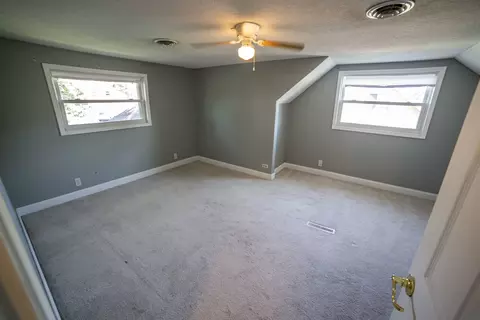 9048 Martin Ln, Bridgeview, IL 60455 photo 23