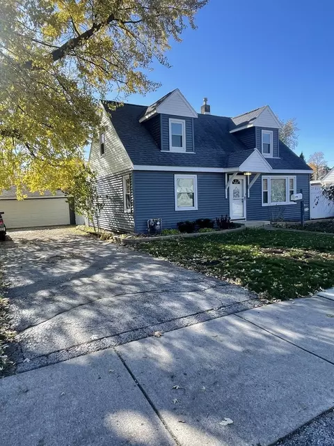 7035 W 115th St, Worth, IL 60482