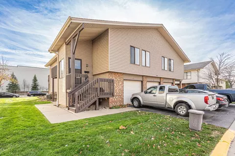 7556 Bristol Ln #3, Hanover Park, IL 60133