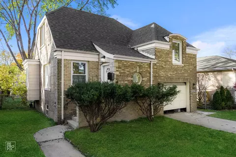 11934 Artesian Ave, Blue Island, IL 60406