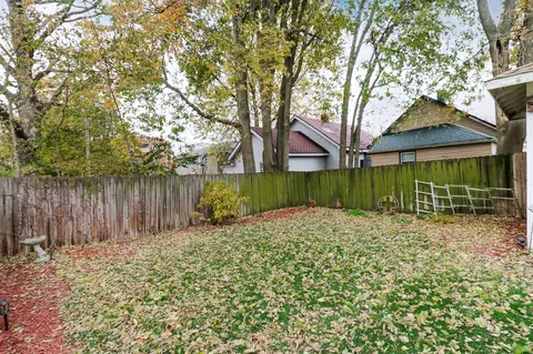 607 N Lee St, Bloomington, IL 61701 photo 37