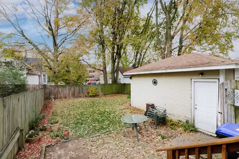 607 N Lee St, Bloomington, IL 61701 photo 33
