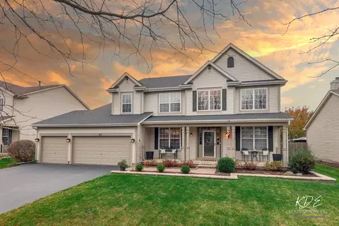 517 Woodland Way, Oswego, IL 60543