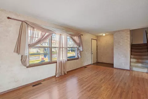 1407 Devonshire Dr, Champaign, IL 61821 photo 8