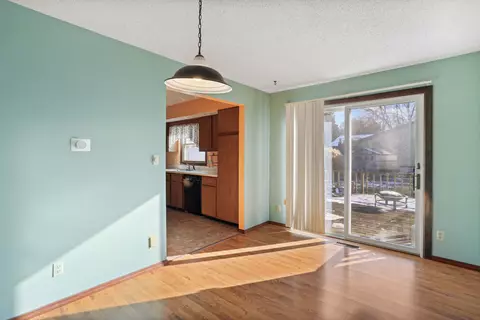 1407 Devonshire Dr, Champaign, IL 61821 photo 9