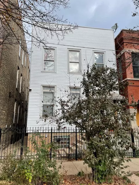 2032 W Huron St, Chicago, IL 60612