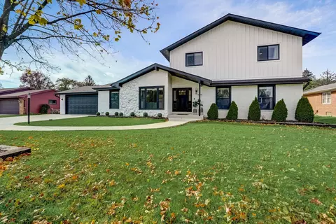 6714 Clarendon Hills Rd, Darien, IL 60561