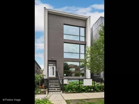 3049 W Lyndale St #2, Chicago, IL 60647