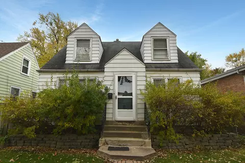3745 W 86th St, Chicago, IL 60652