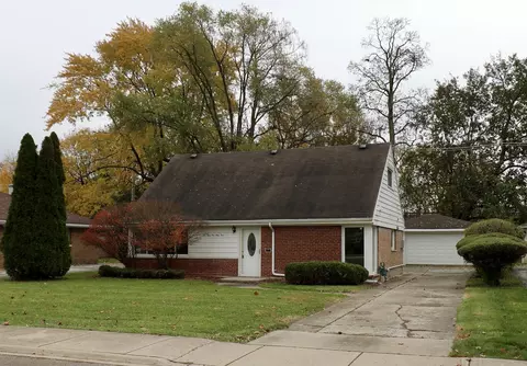 15553 Rose Dr, South Holland, IL 60473