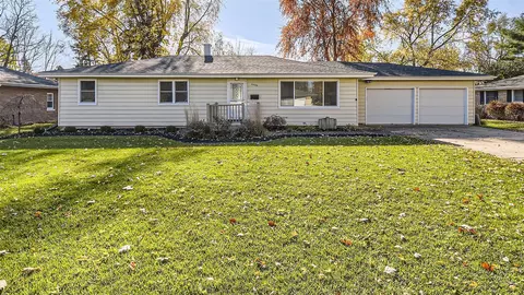 2438 Erskine Rd, Joliet, IL 60433