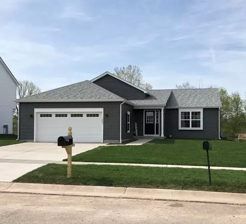 1411 Lilac Ln, Harvard, IL 60033