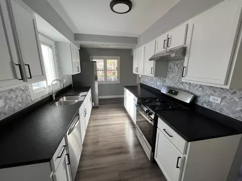 Kitchen - 16877 Anthony Ave, Hazel Crest, IL 60429 photo 1 of 2