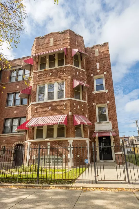 7942 S Paulina St, Chicago, IL 60620