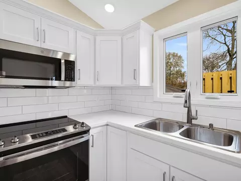 118 E Bond St, Monticello, IL 61856 photo 13