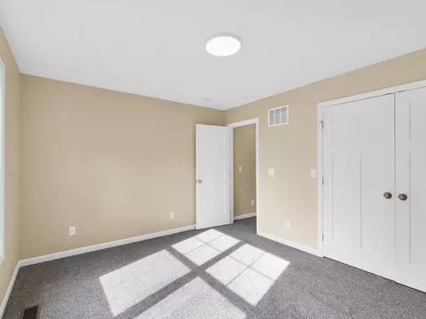 118 E Bond St, Monticello, IL 61856 photo 22