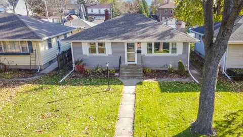 516 N William St, Joliet, IL 60435