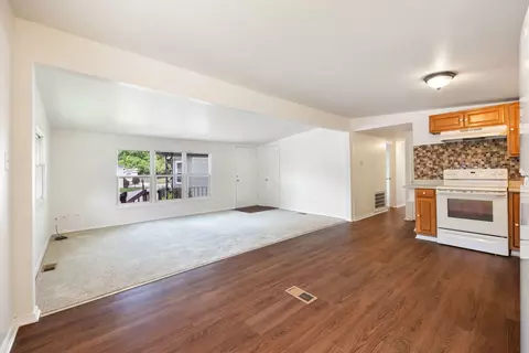 1149 Richard Rd, Elgin, IL 60123 photo 10
