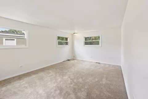 1149 Richard Rd, Elgin, IL 60123 photo 12