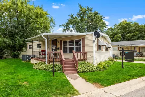 1149 Richard Rd, Elgin, IL 60123