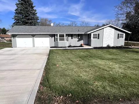 1574 Valencia Dr, Rockford, IL 61108